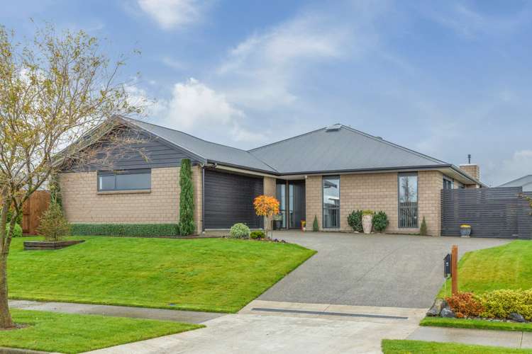 5 Saint Heliers Grove Fitzherbert_19