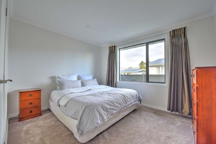 17 Waverley Street Gore Surrounds_7