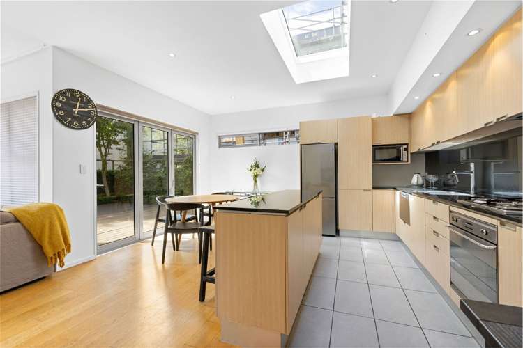 26 Rhodes Street Merivale_5