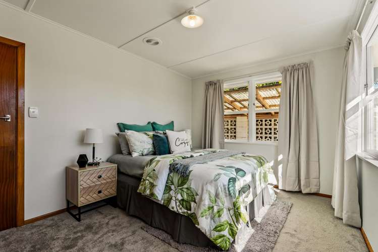 61 Beazley Avenue Paparangi_9
