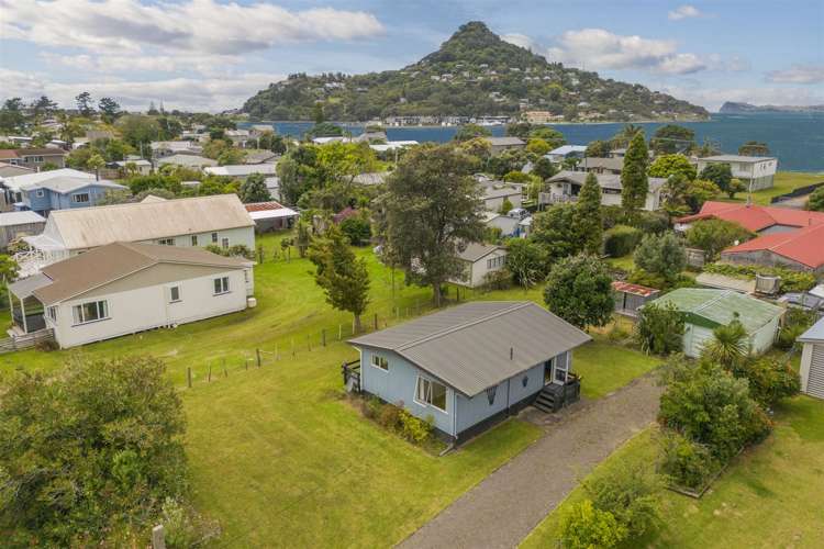 27 Hornsea Road Tairua_17