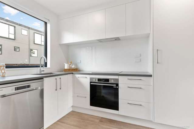 7 Ara Mara Hua Henderson_3