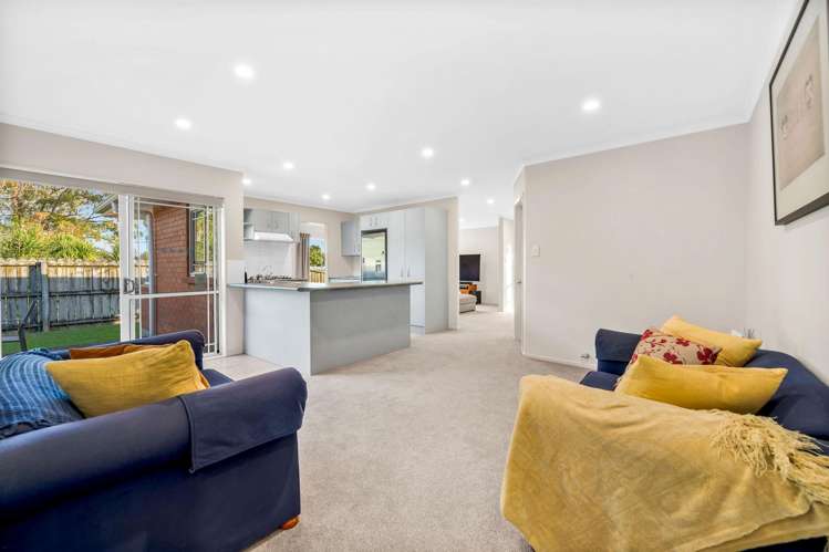 2/32 Glanworth Place Dannemora_11
