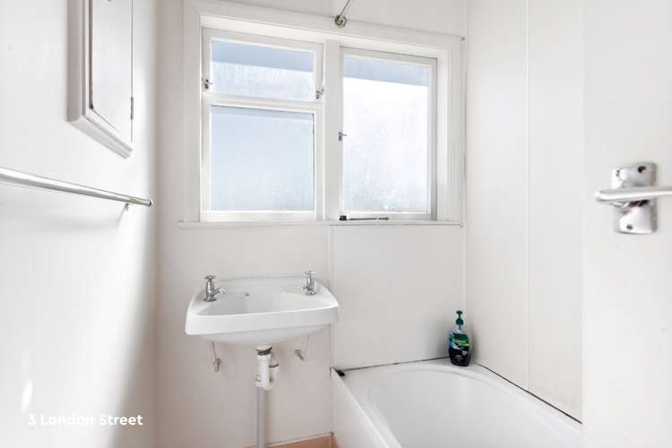 1 Glasgow Crescent Kaiti_18