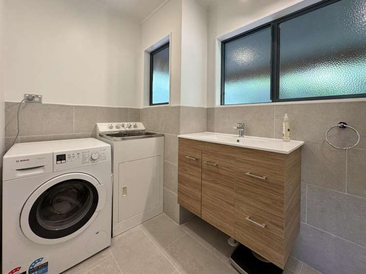 7a Landing Road Titirangi_13