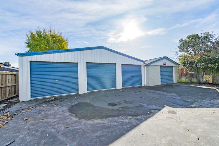 15 Frensham Crescent Woolston_22