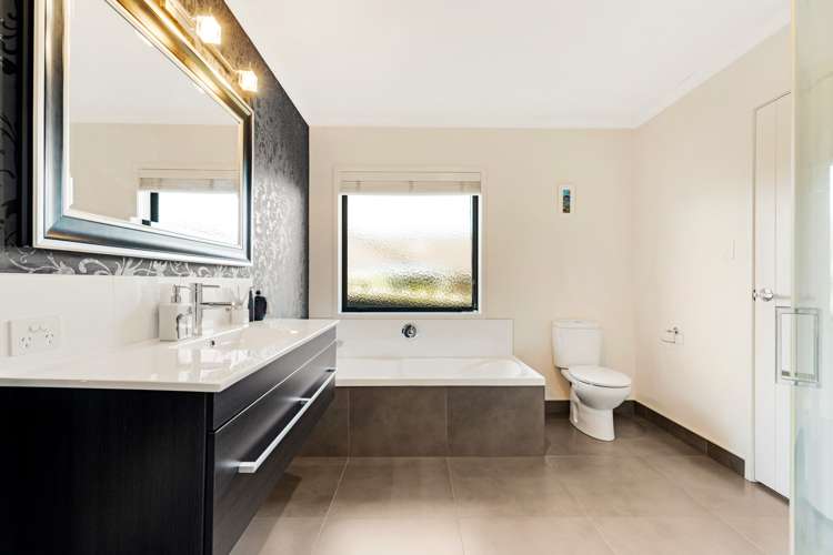 5 Spyglass Street Red Beach_24