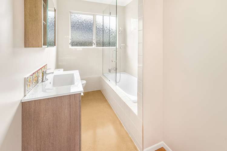 24 Bernard Street Chedworth_13