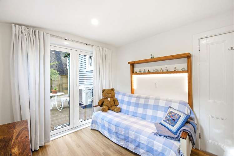 8 Dudley Road Lyttelton_7