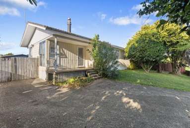 64 Sunlands Drive_2