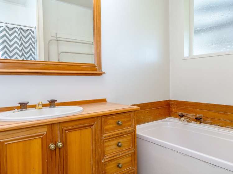 580 Hughes Line Carterton_16