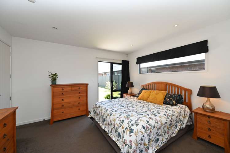 7 Milford Place Poraiti_10