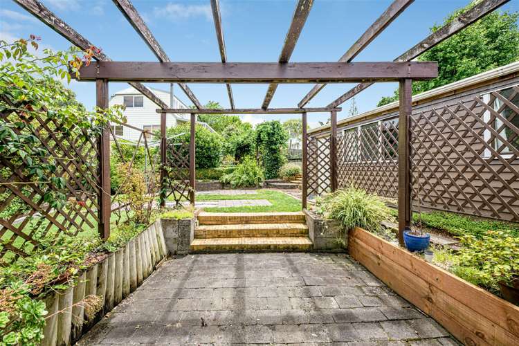 23 Finlow Drive Te Atatu South_14