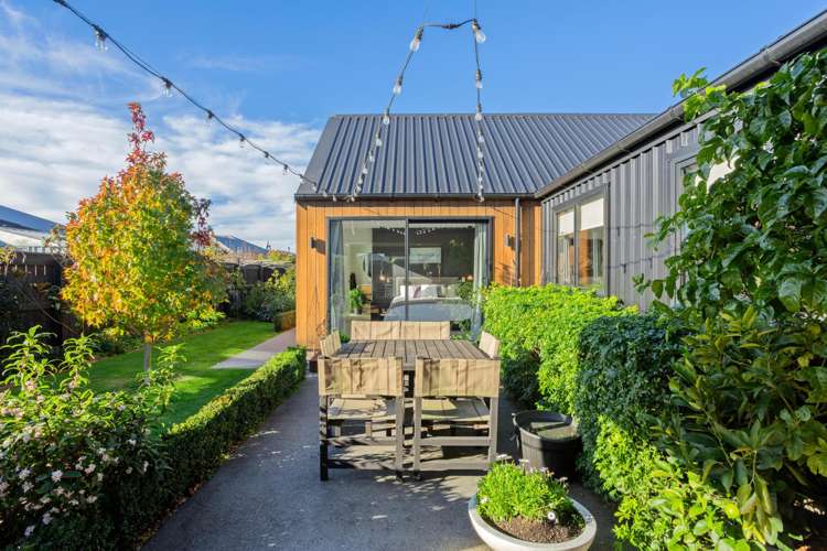 12 Spitfire Drive Burleigh_20