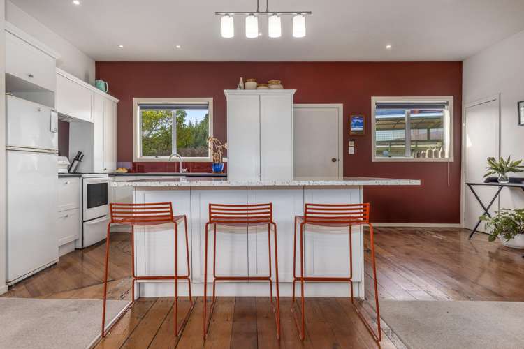 2 John Street Titahi Bay_3