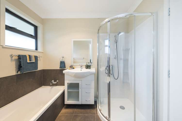 4 Waicola Drive 10930_14