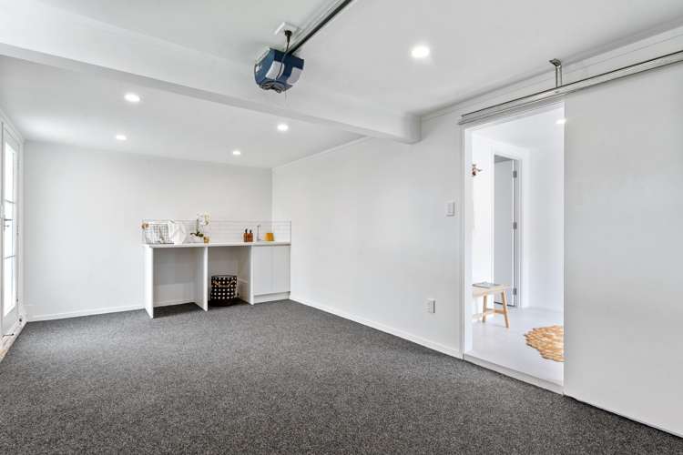 1 Hadfield Street Beach Haven_16