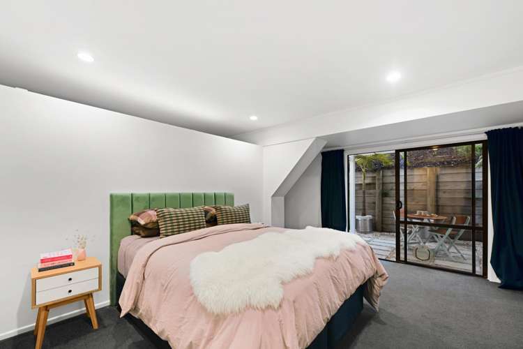22 Gilbass Avenue Hamilton Lake_7