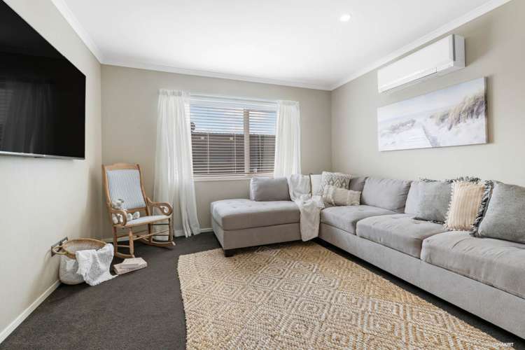 30 Defender Crescent Beachlands_22