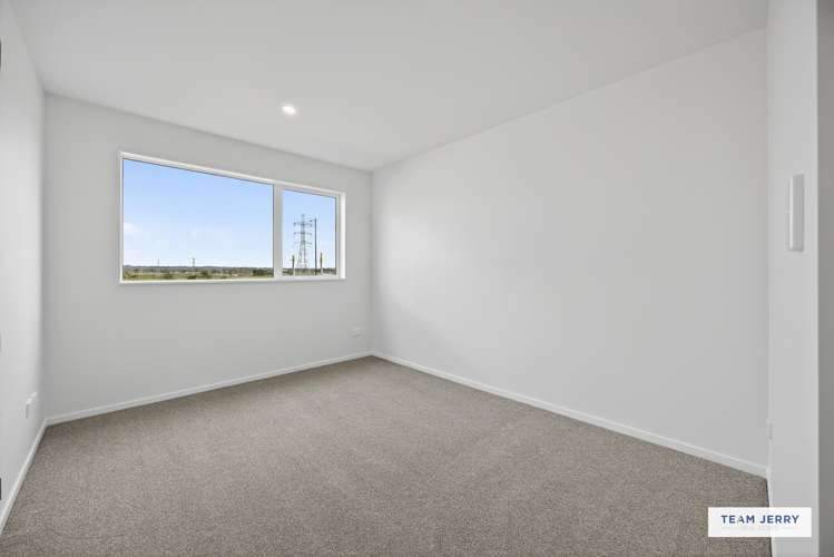 8 Longview Oak Lane Rosehill_11