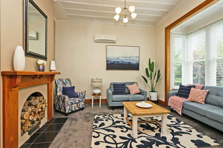 408 Park Road South Akina_3