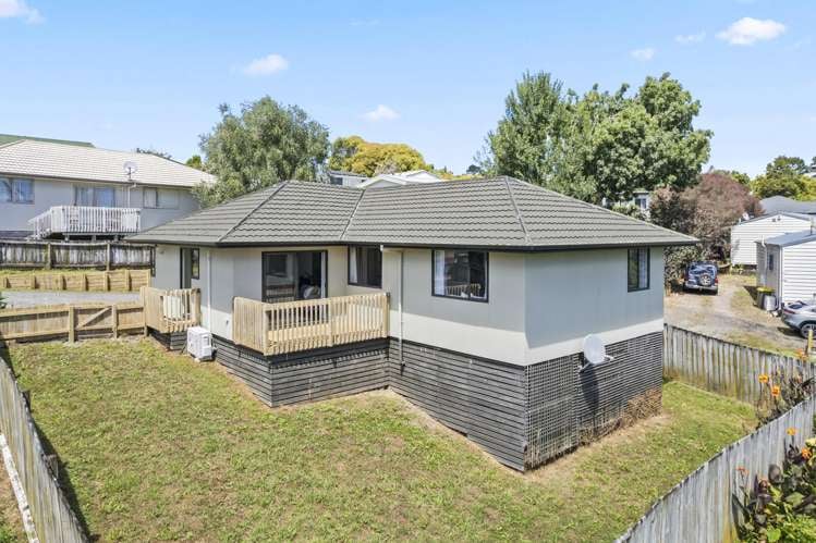 49C Forest Hill Road Henderson_15