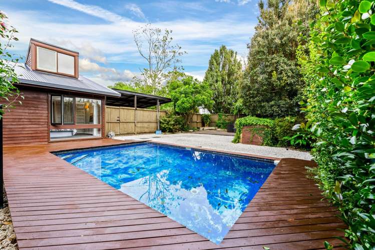 279 Royal Road Massey_20