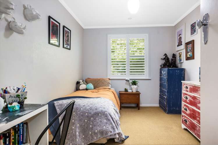 138 Mana Esplanade Paremata_22