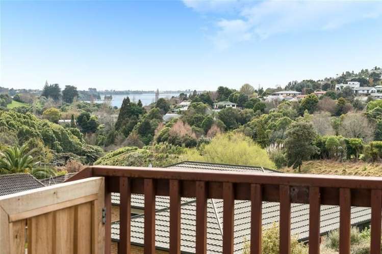 46 Waipuna Grove Welcome Bay_19