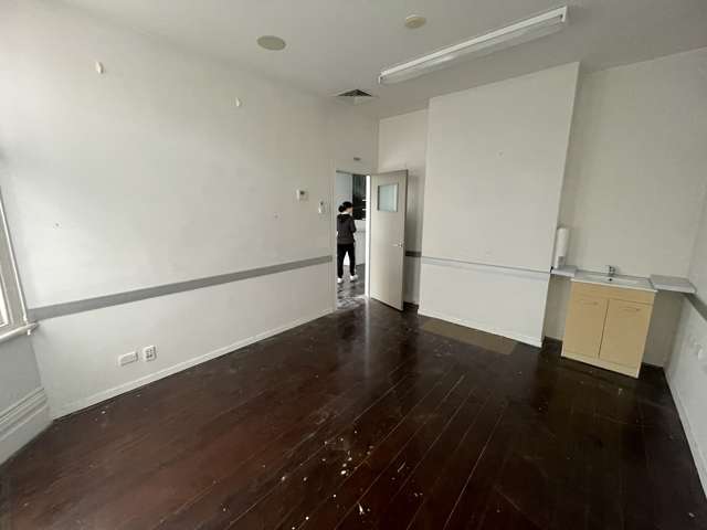 532 Parnell Parnell_2