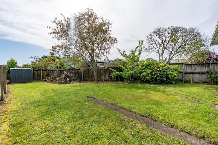 39 Garden Heights Avenue Glenview_14