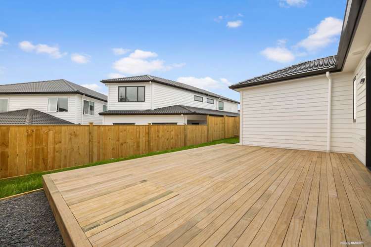 24 Koromeke Street Flat Bush_17