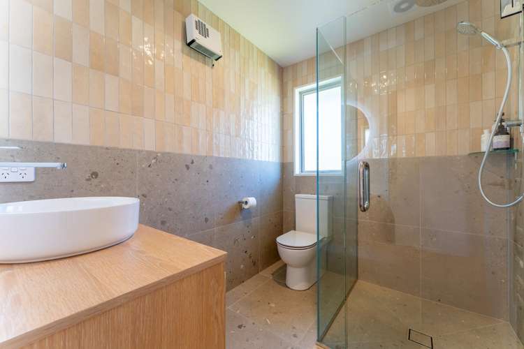 41 Meadowstone Street Gleniti_14