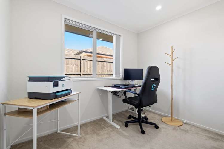 4 Captain Mitchell Drive Opaheke_11