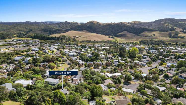 36 Sun Valley Hatfields Beach_25