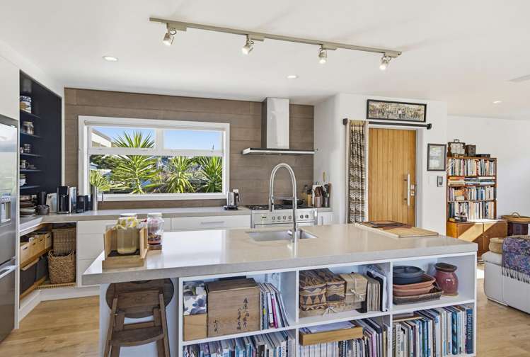 2 Tui Road Raumati Beach_6