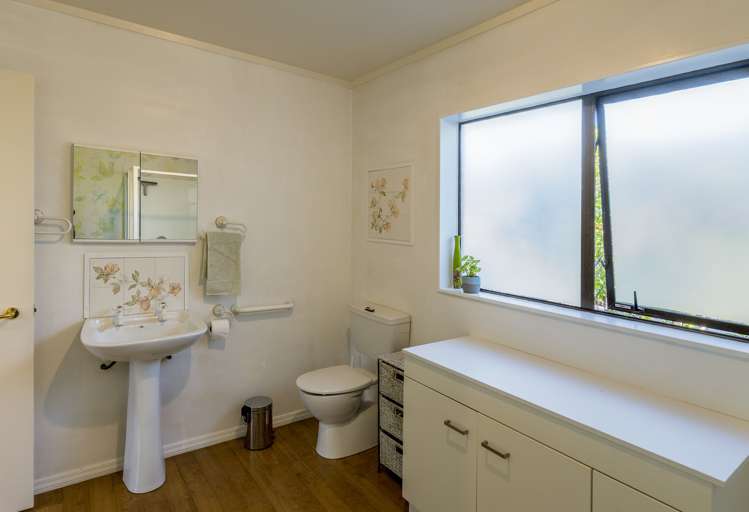 121 Hillcrest Road Raumati Beach_14