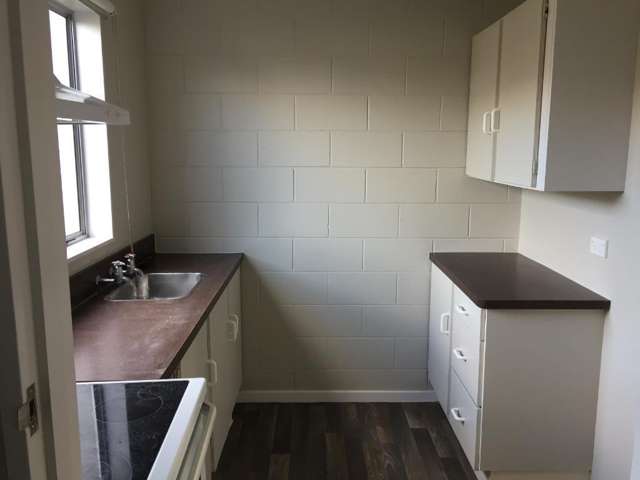 2/156 Earn Street Appleby_2