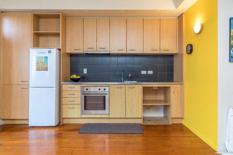2J/5 Charlotte Street Eden Terrace_4