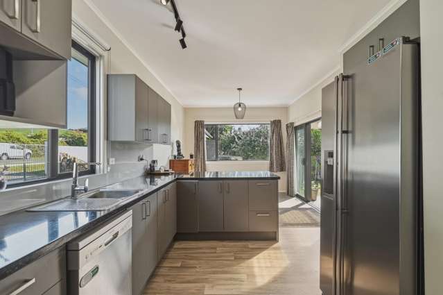 389 Malfroy Road Pomare_3