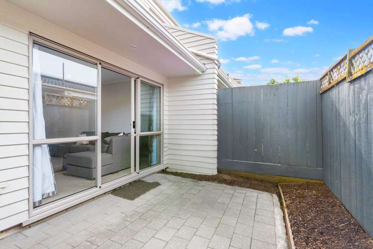 24M Mount Smart Road Royal Oak_10