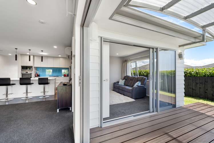 22 Woodridge Drive Stanmore Bay_7