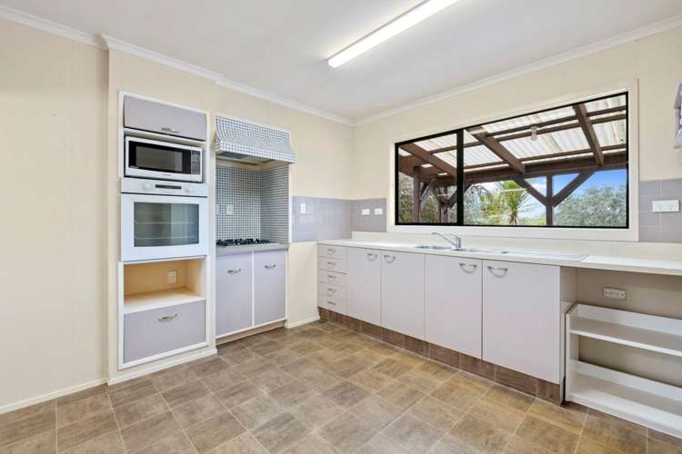 2/27 Verbena Road Birkdale_17
