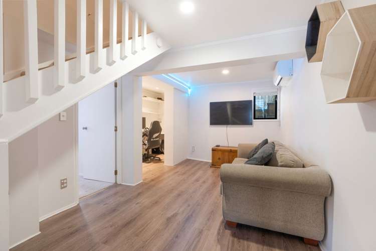 113 Vipond Road Stanmore Bay_17