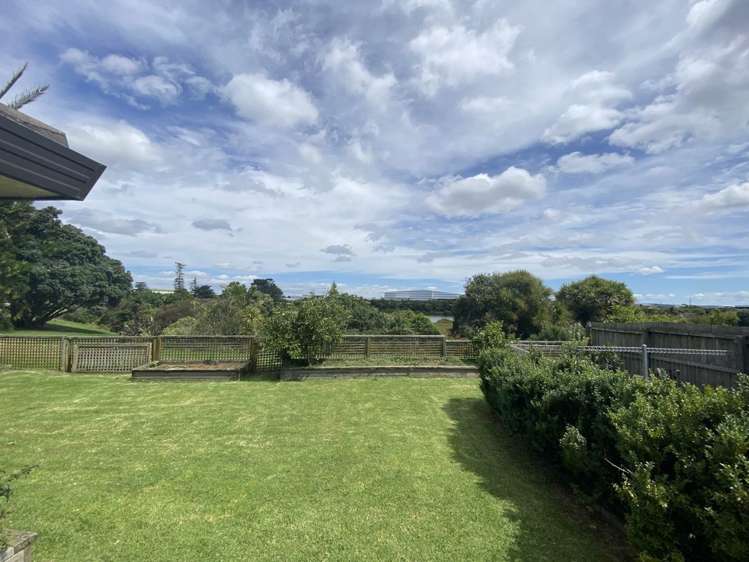 16 Fremantle Place Pakuranga Heights_11