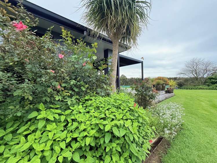 154 Ohinepanea Road Pukehina_13