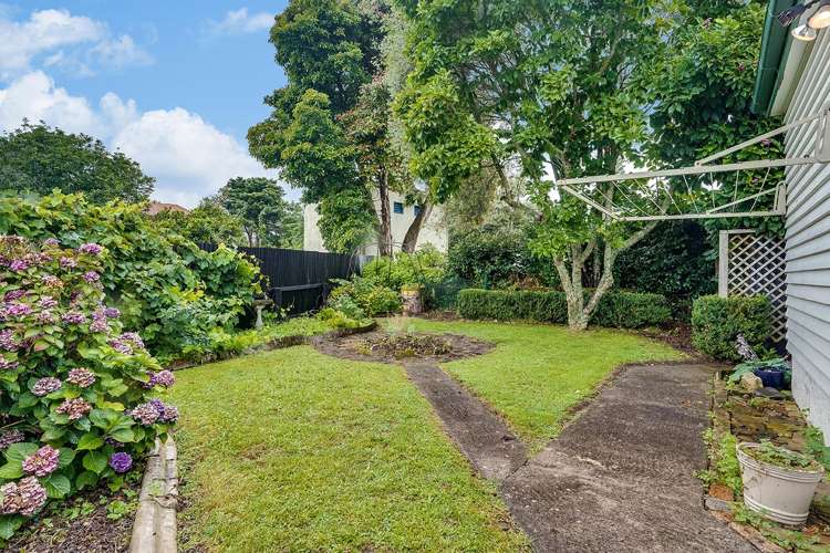 24 Plunket Terrace Hamilton East_16