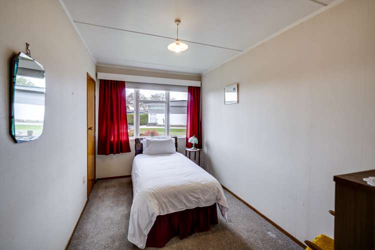 57 Lyttelton Crescent Tamatea_10