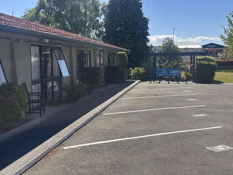 Commodore Motor Lodge Ashburton_11