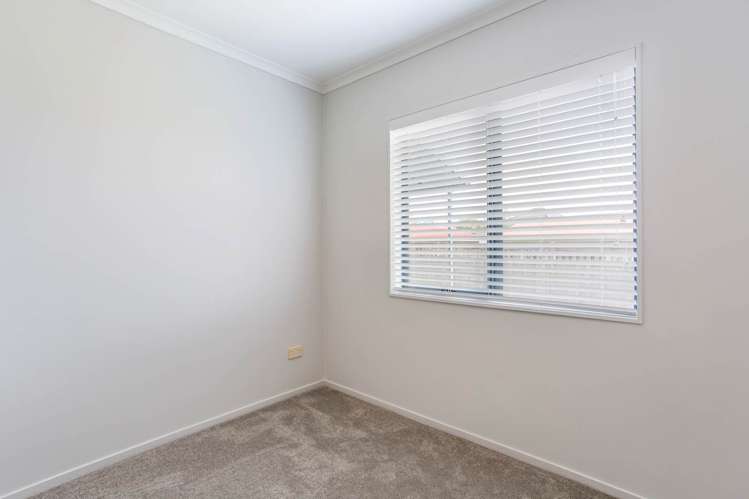 2d Reid Road New Lynn_15